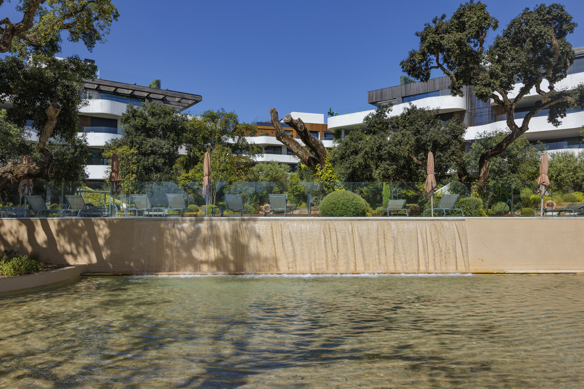 Se vende Apartamento Planta Media de 3 dormitorios en Costa Del Sol, Cadiz, España