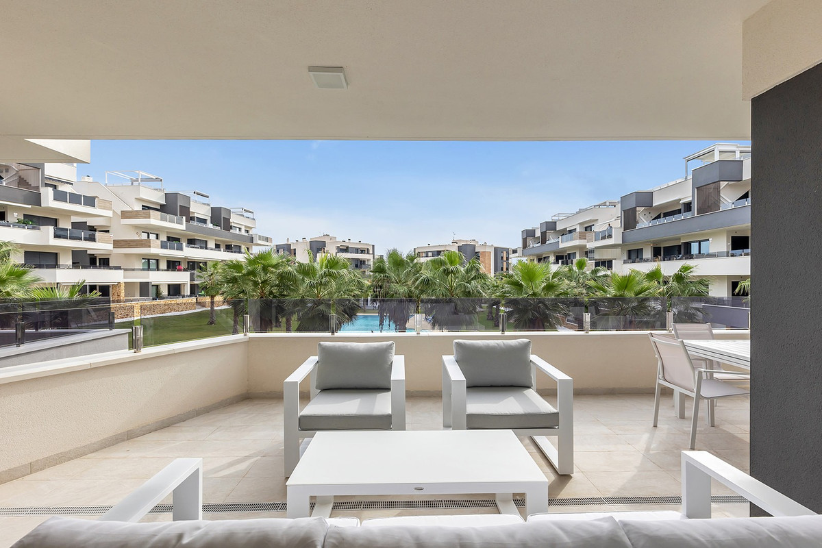 2 Bed Apartment for sale in Orihuela Costa Blanca, Alicante, Spain