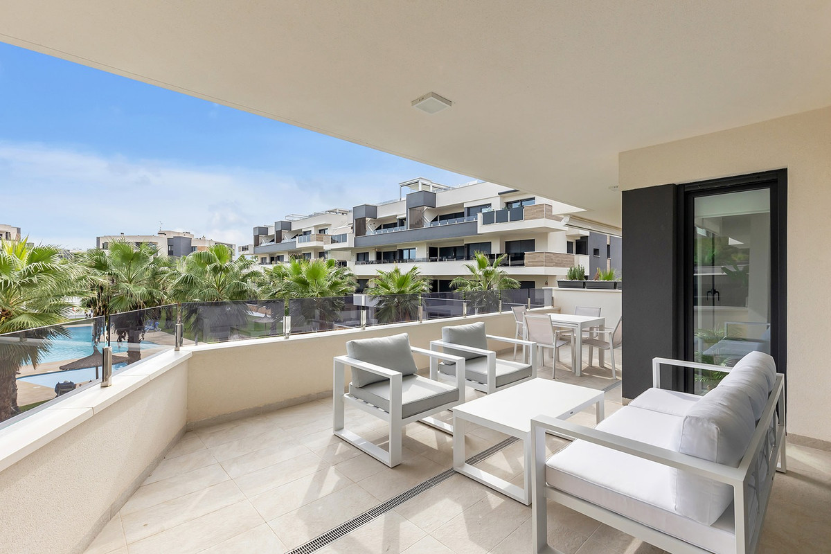 2 Bed Apartment for sale in Orihuela Costa Blanca, Alicante, Spain
