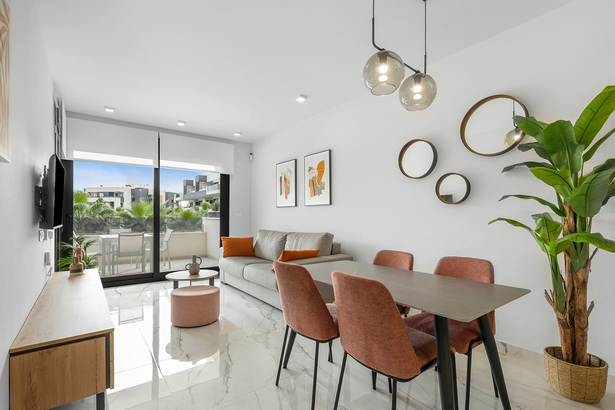 2 Bed Apartment for sale in Orihuela Costa Blanca, Alicante, Spain