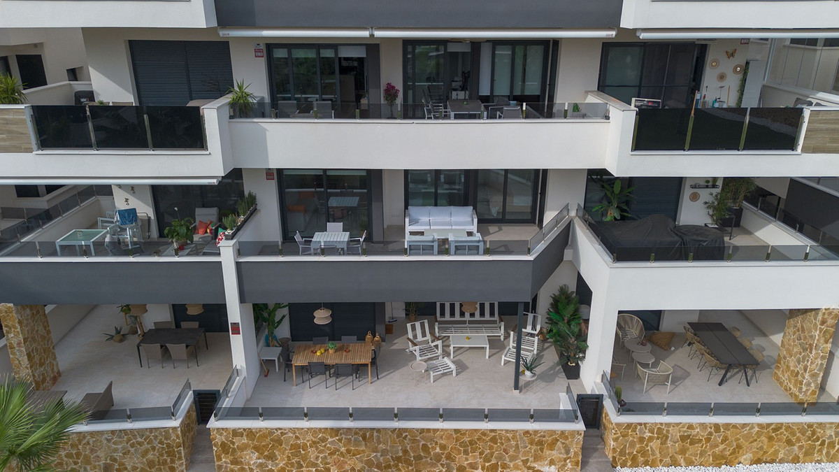 2 Bed Apartment for sale in Orihuela Costa Blanca, Alicante, Spain