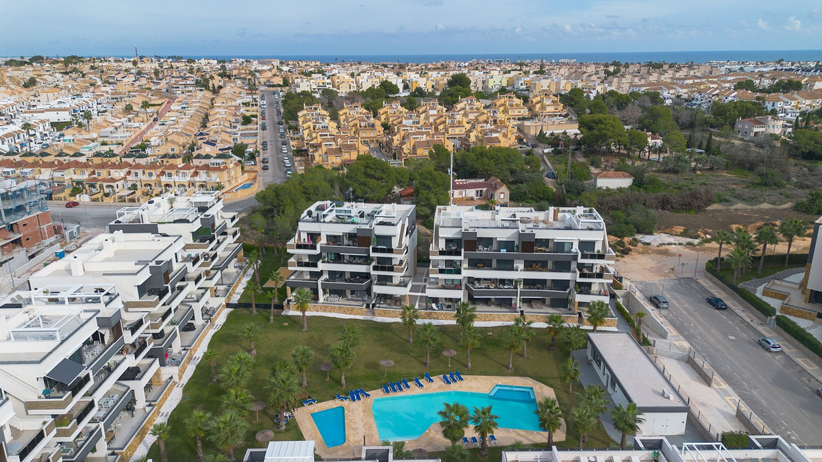 2 Bed Apartment for sale in Orihuela Costa Blanca, Alicante, Spain