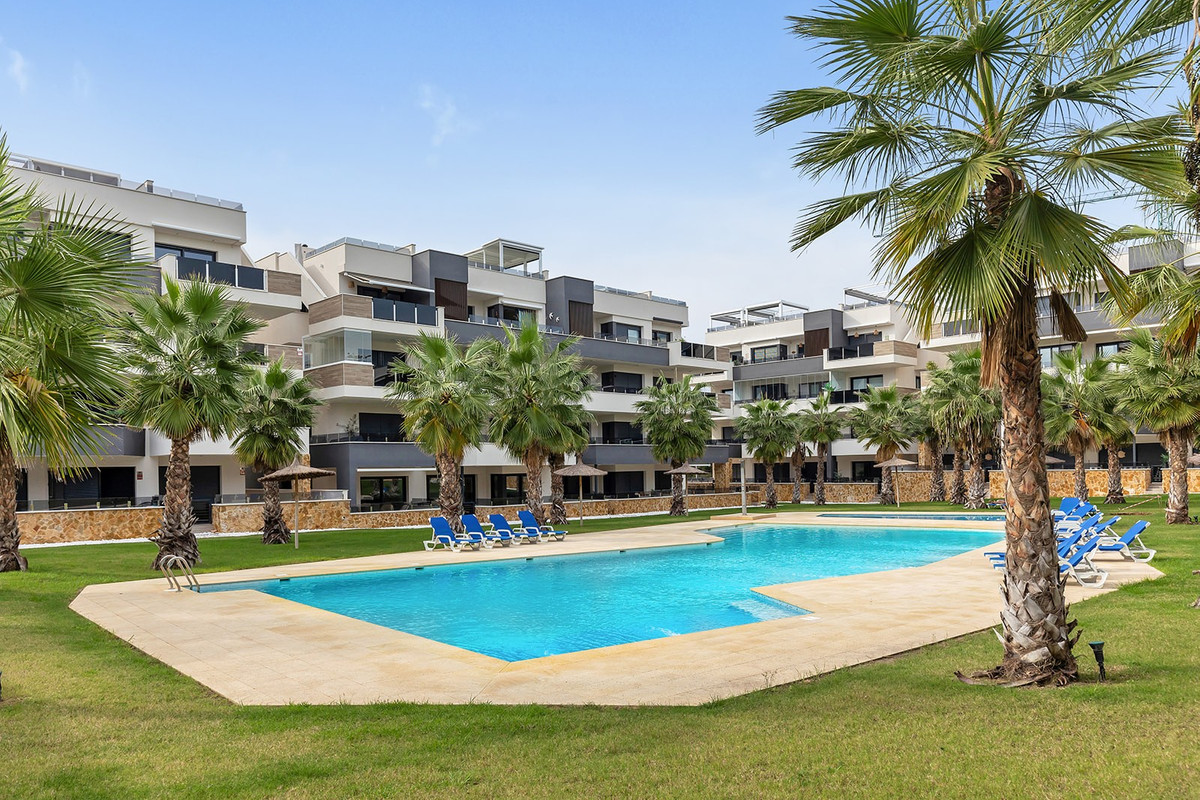 2 Bed Apartment for sale in Orihuela Costa Blanca, Alicante, Spain