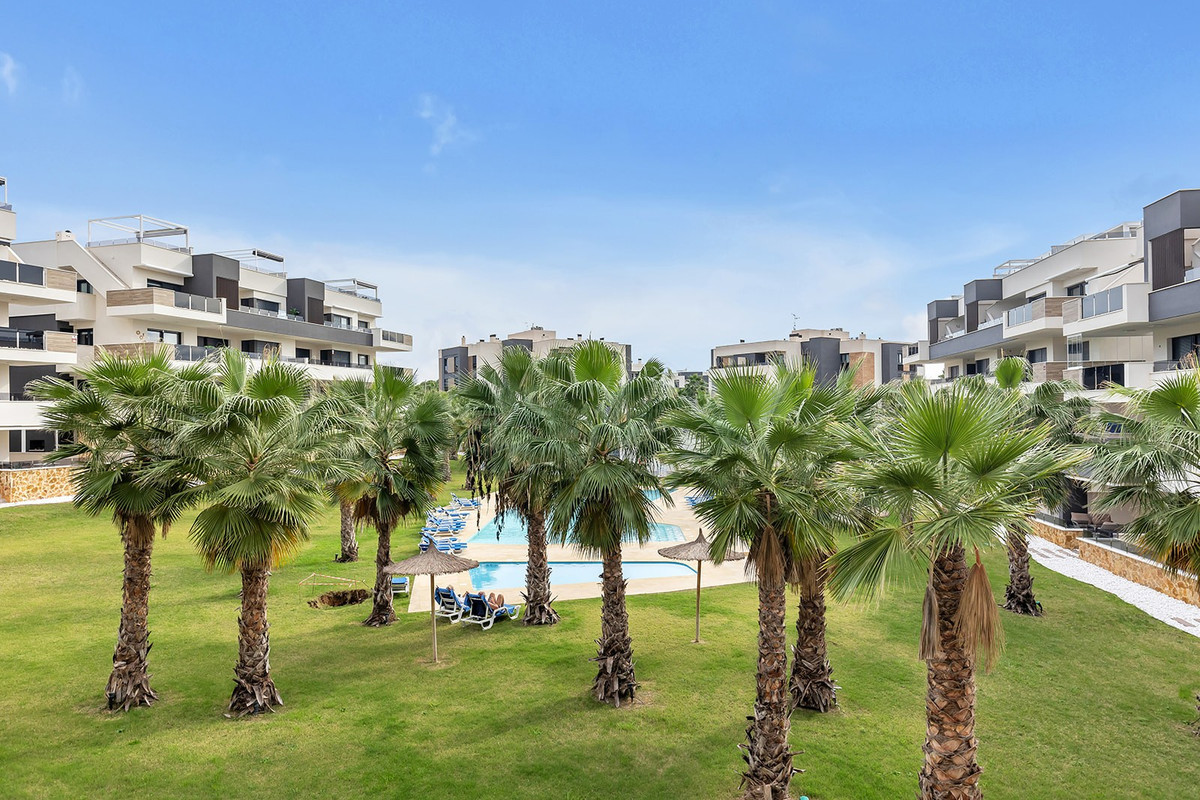 2 Bed Apartment for sale in Orihuela Costa Blanca, Alicante, Spain