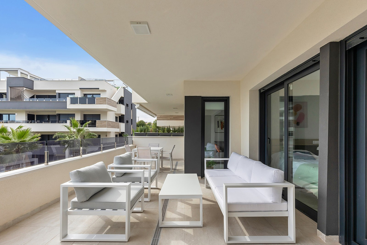 2 Bed Apartment for sale in Orihuela Costa Blanca, Alicante, Spain