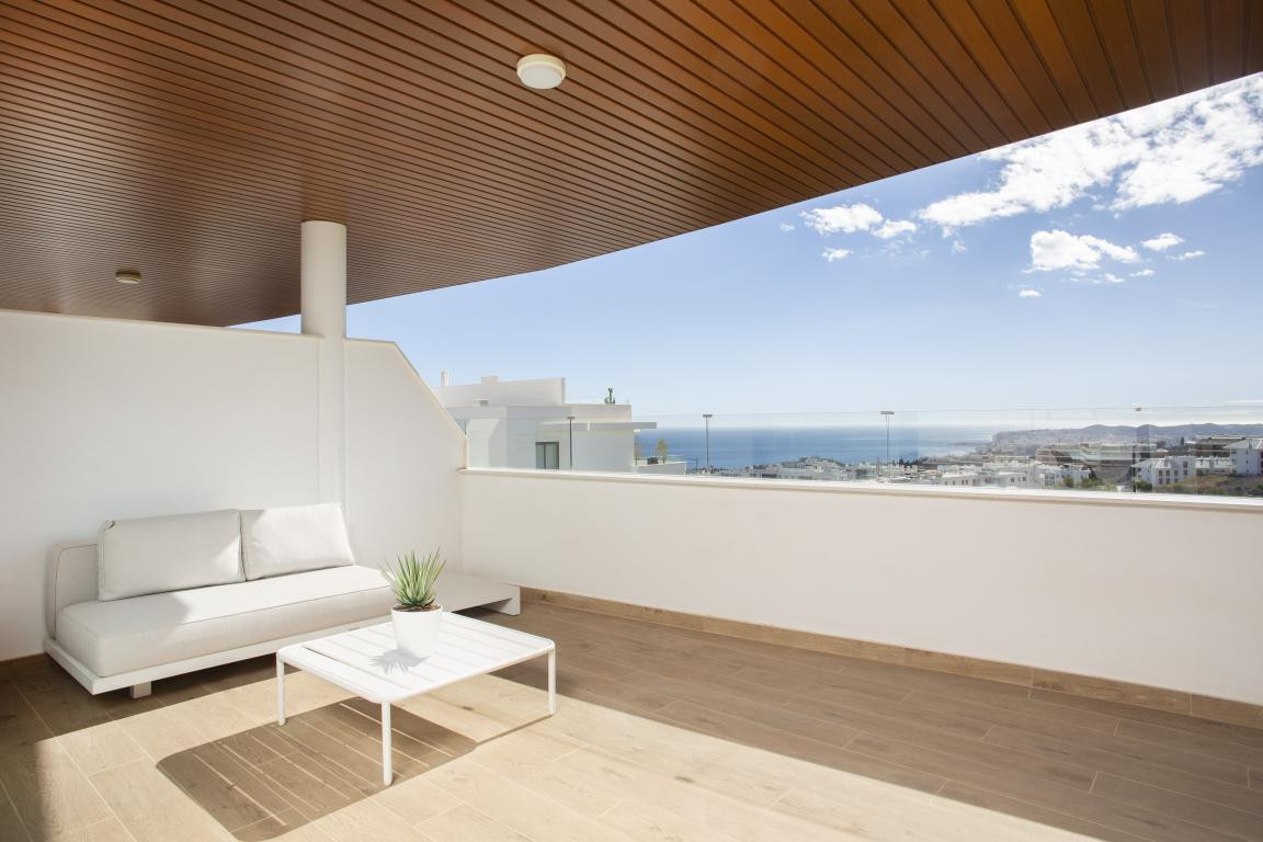 2 Bed Apartment for sale in Fuengirola Costa Del Sol, Málaga, Spain