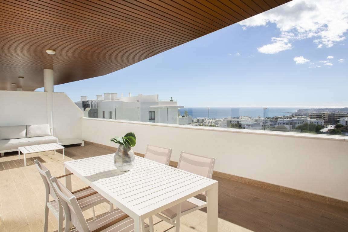 2 Bed Apartment for sale in Fuengirola Costa Del Sol, Málaga, Spain