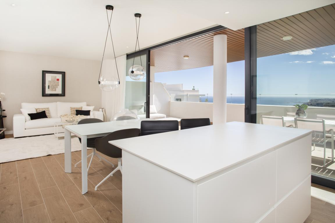 2 Bed Apartment for sale in Fuengirola Costa Del Sol, Málaga, Spain