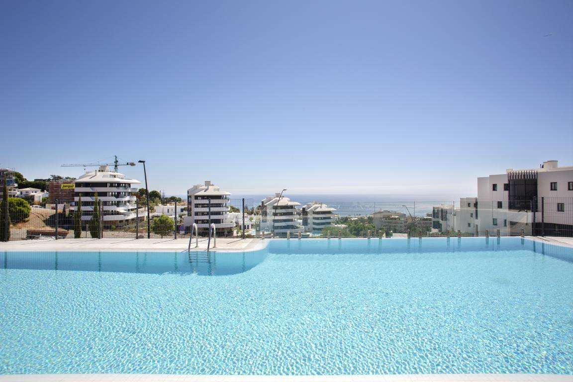 2 Bed Apartment for sale in Fuengirola Costa Del Sol, Málaga, Spain