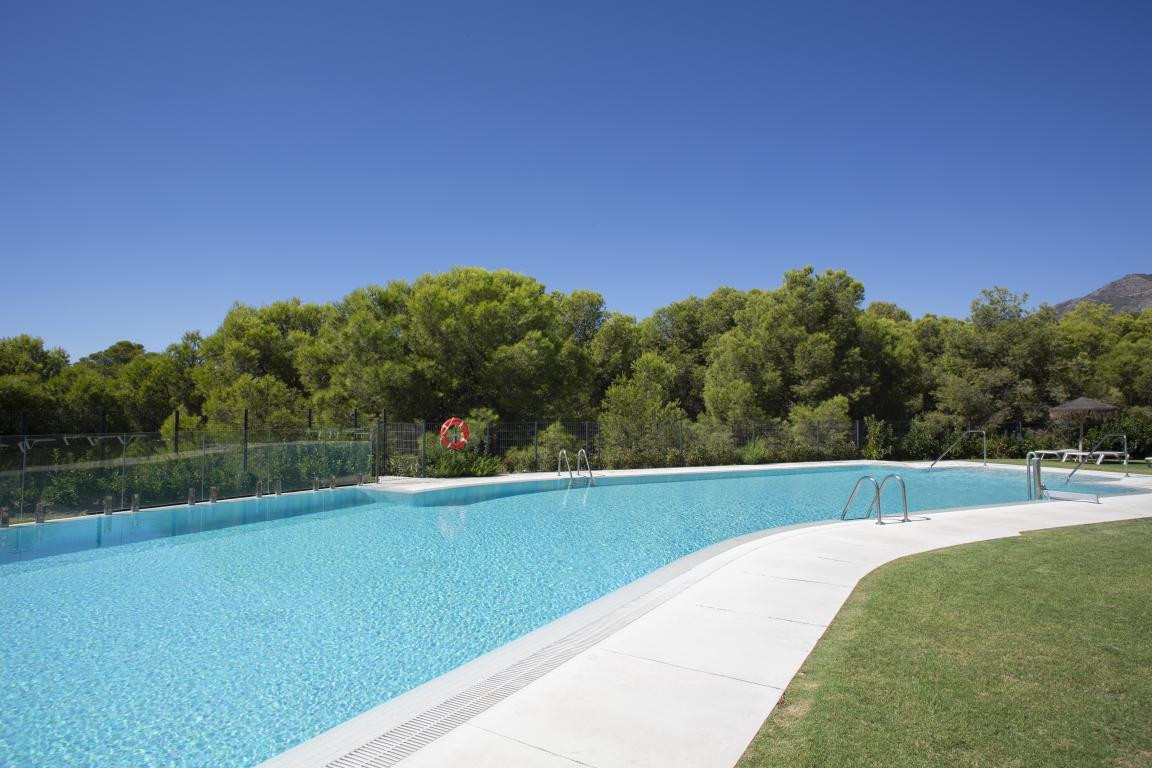 2 Bed Apartment for sale in Fuengirola Costa Del Sol, Málaga, Spain