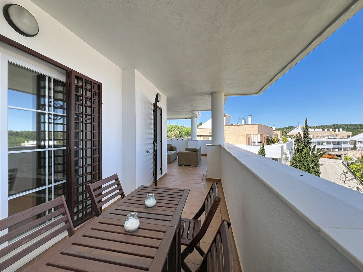 2 Bed Apartment for sale in La Alcaidesa Costa Del Sol, Cádiz, Spain