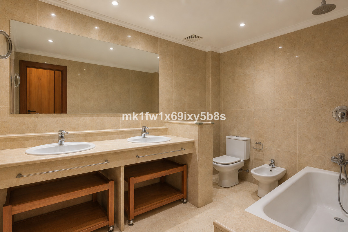 4 Bed Apartment for sale in Marbella Costa Del Sol, Málaga, Spain