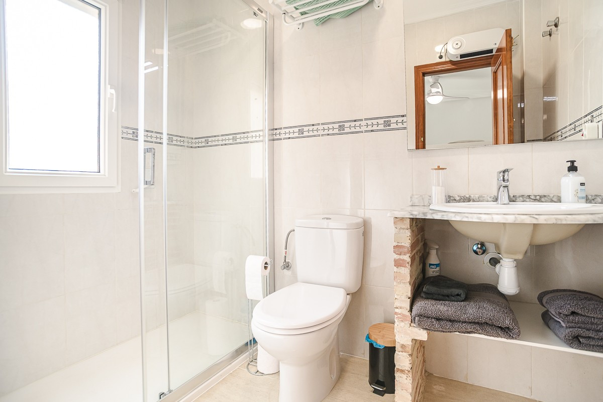 Se vende Apartamento Planta Baja de 2 dormitorios en Costa Blanca, Alicante, España