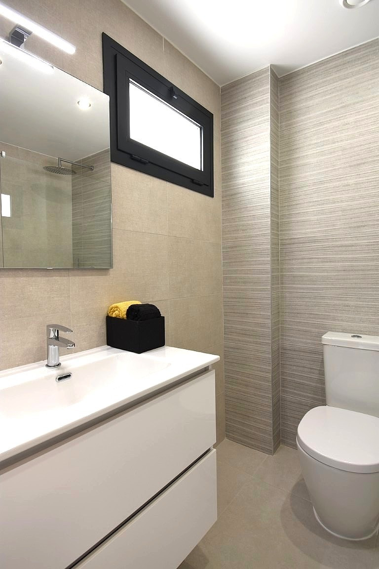Se vende Apartamento Planta Media de 2 dormitorios en Costa Blanca, Alicante, España