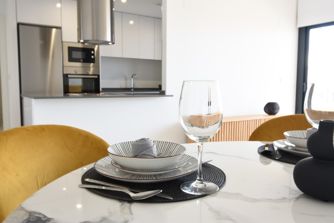 Se vende Apartamento Planta Media de 2 dormitorios en Costa Blanca, Alicante, España