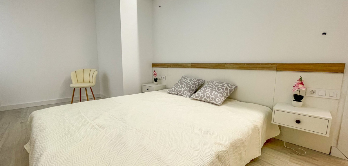 2 Bed Apartment for sale in Torrevieja Costa Blanca, Alicante, Spain