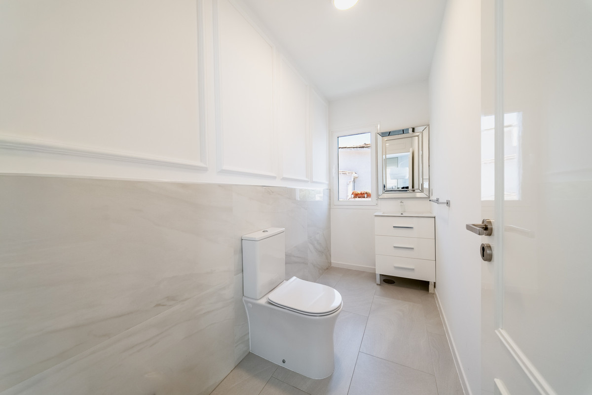 4 Bed Townhouse for sale in Las Brisas Costa Del Sol, Málaga, Spain