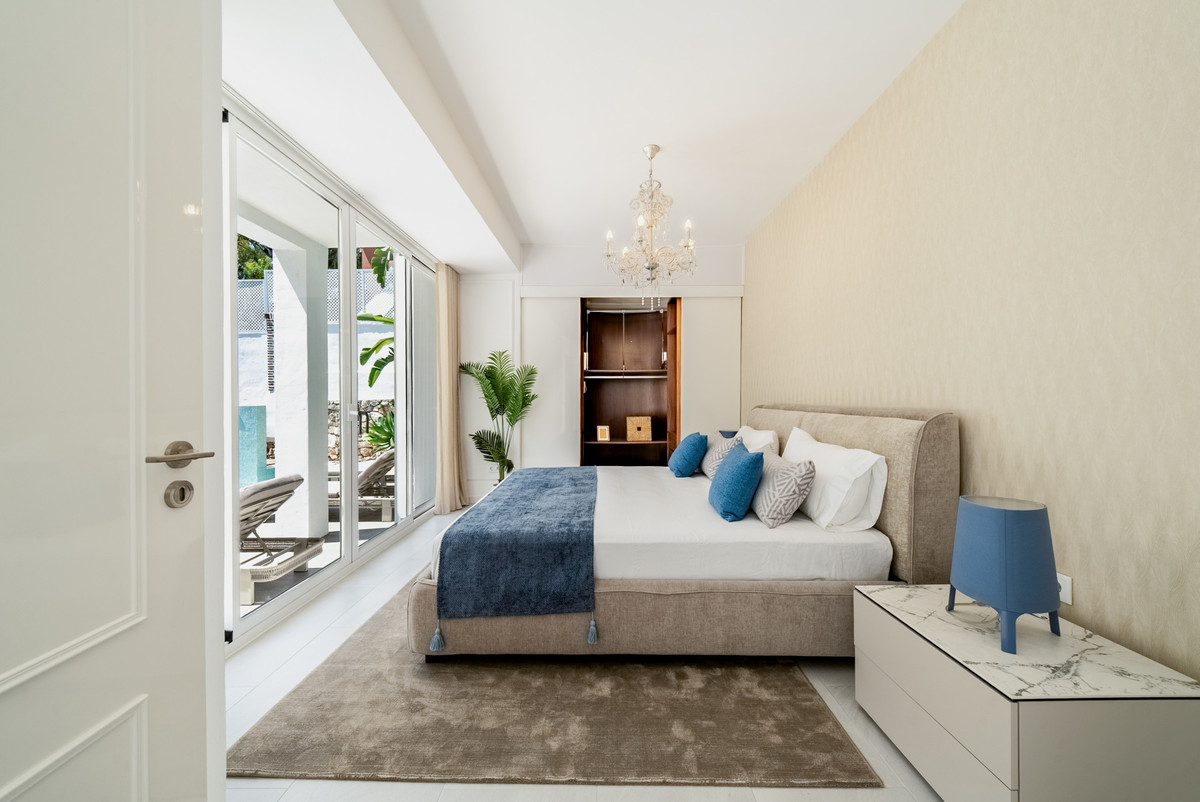 4 Bed Townhouse for sale in Las Brisas Costa Del Sol, Málaga, Spain