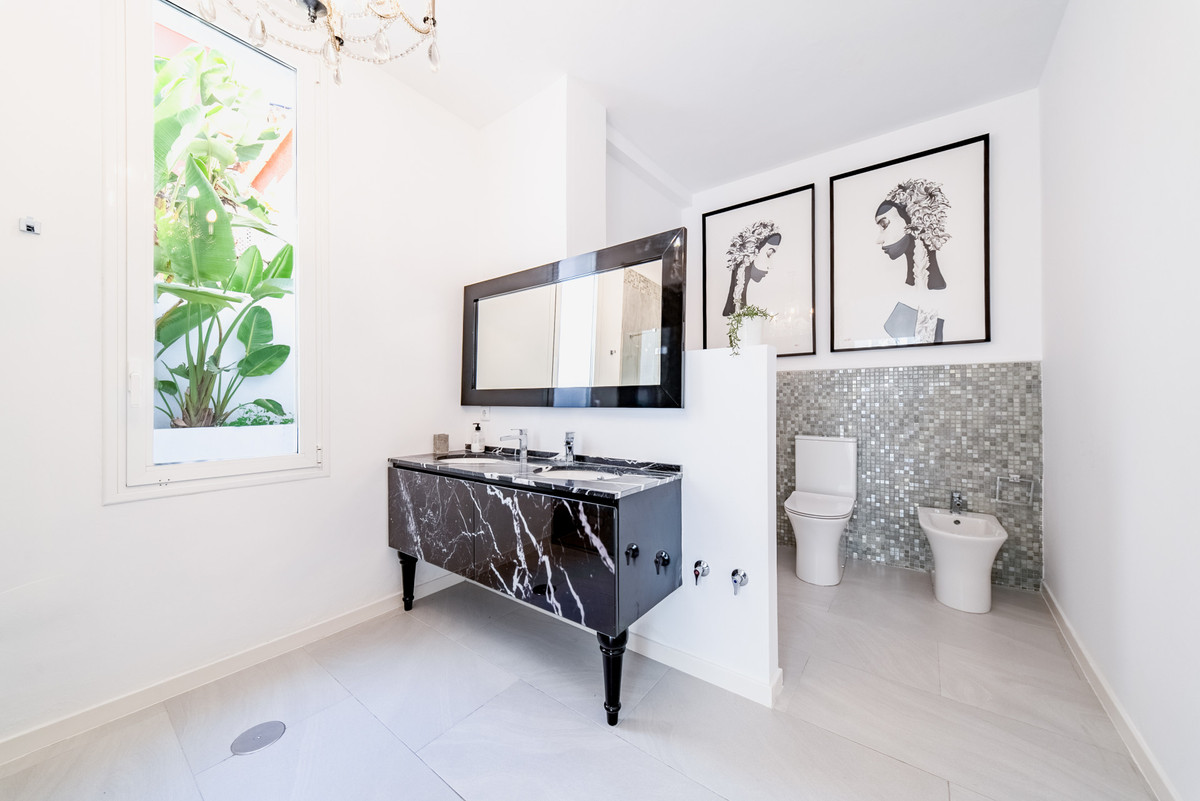 4 Bed Townhouse for sale in Las Brisas Costa Del Sol, Málaga, Spain