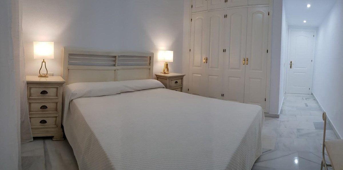 Se vende Apartamento Planta Media de 3 dormitorios en Costa Del Sol, Málaga, España