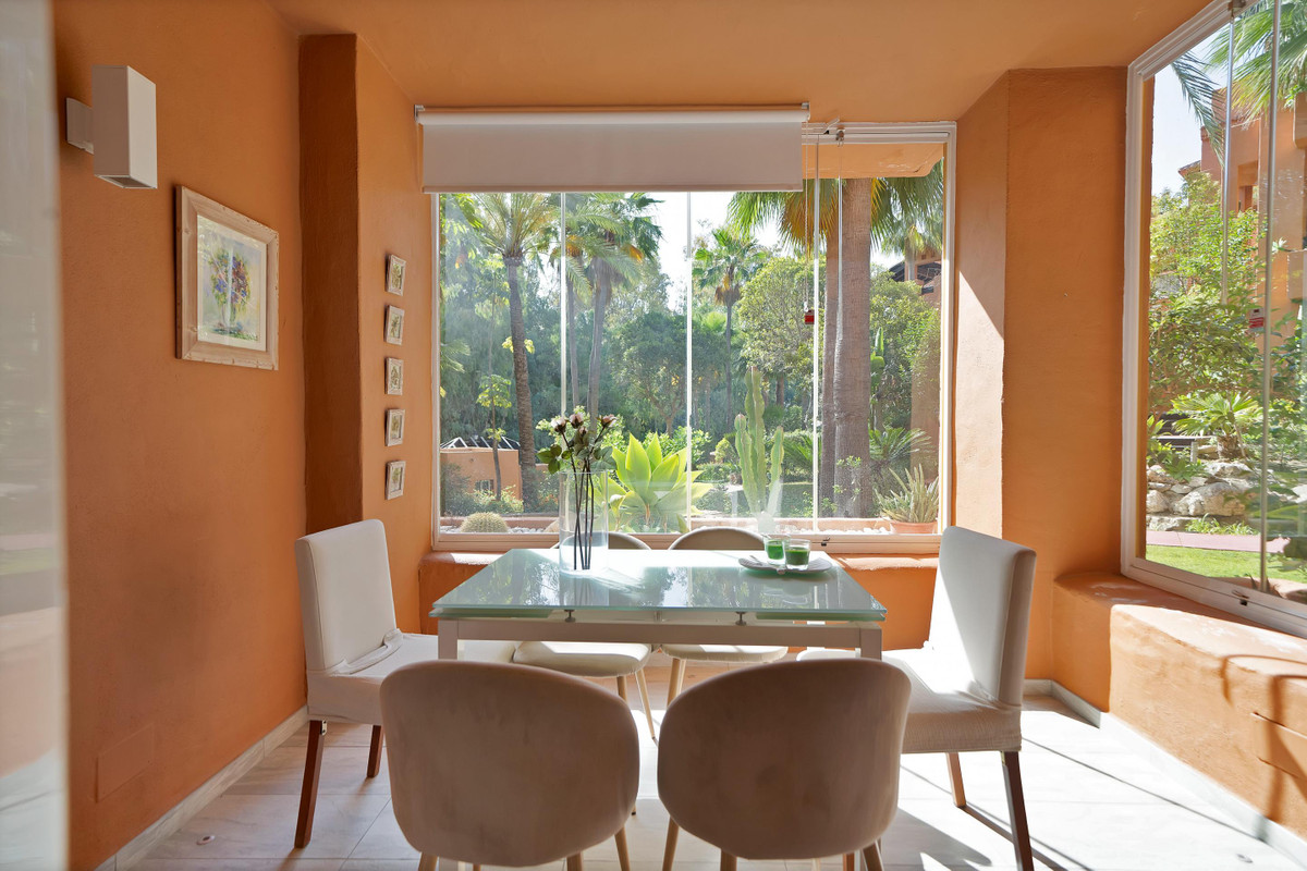 3 Bed Apartment for sale in Marbella Costa Del Sol, Málaga, Spain