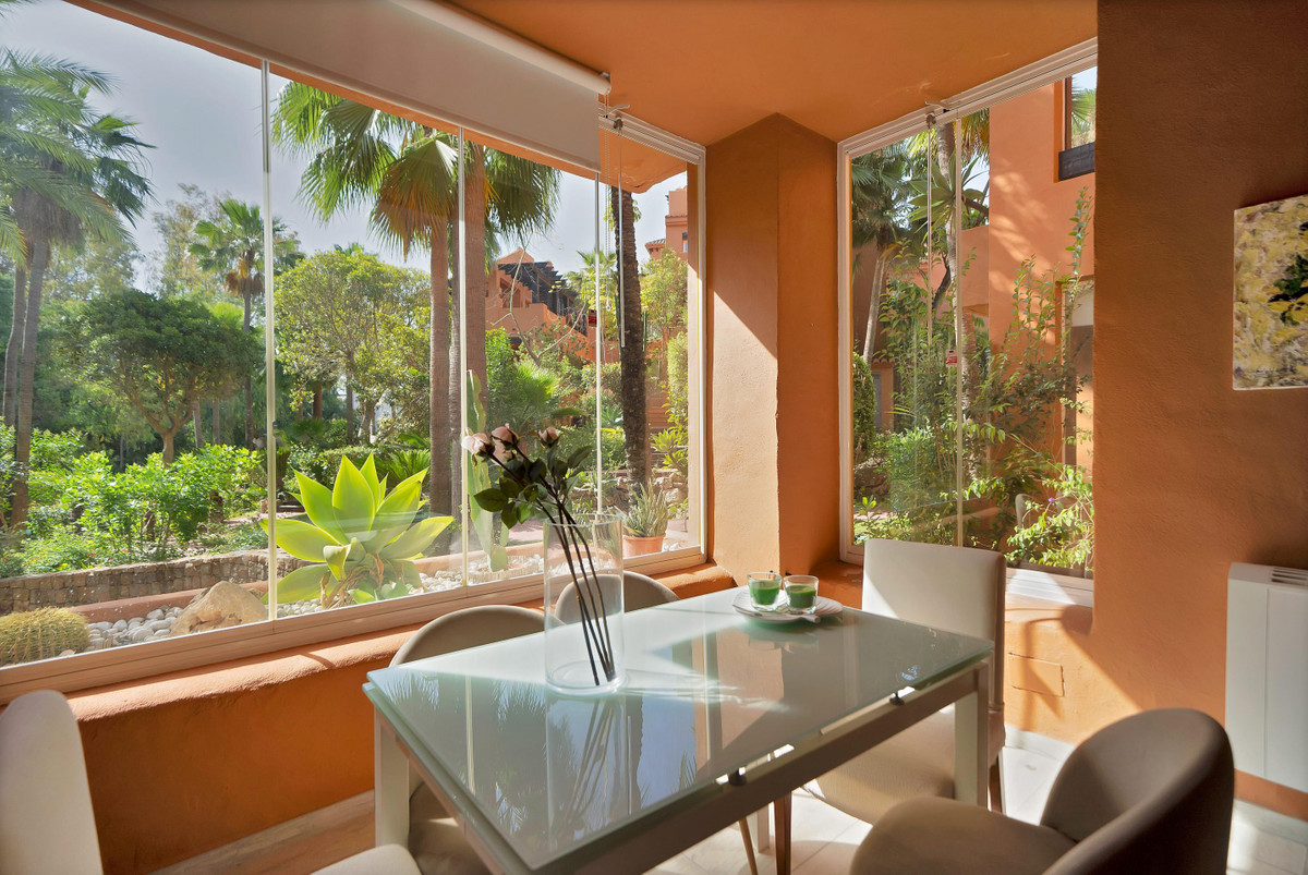 3 Bed Apartment for sale in Marbella Costa Del Sol, Málaga, Spain
