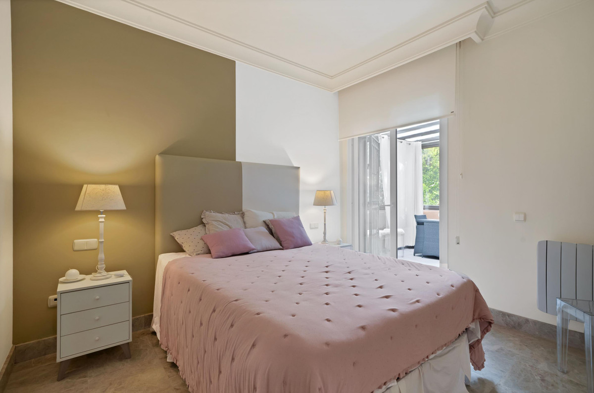 3 Bed Apartment for sale in Marbella Costa Del Sol, Málaga, Spain