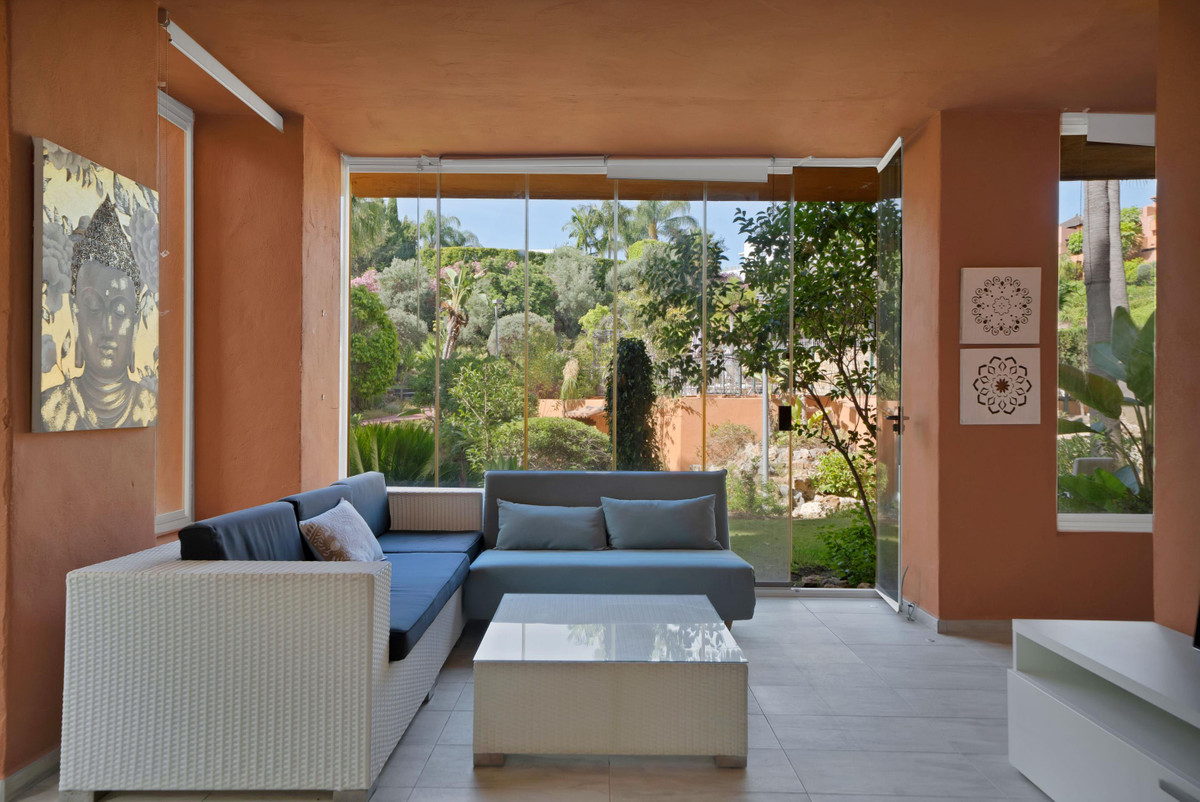 3 Bed Apartment for sale in Marbella Costa Del Sol, Málaga, Spain