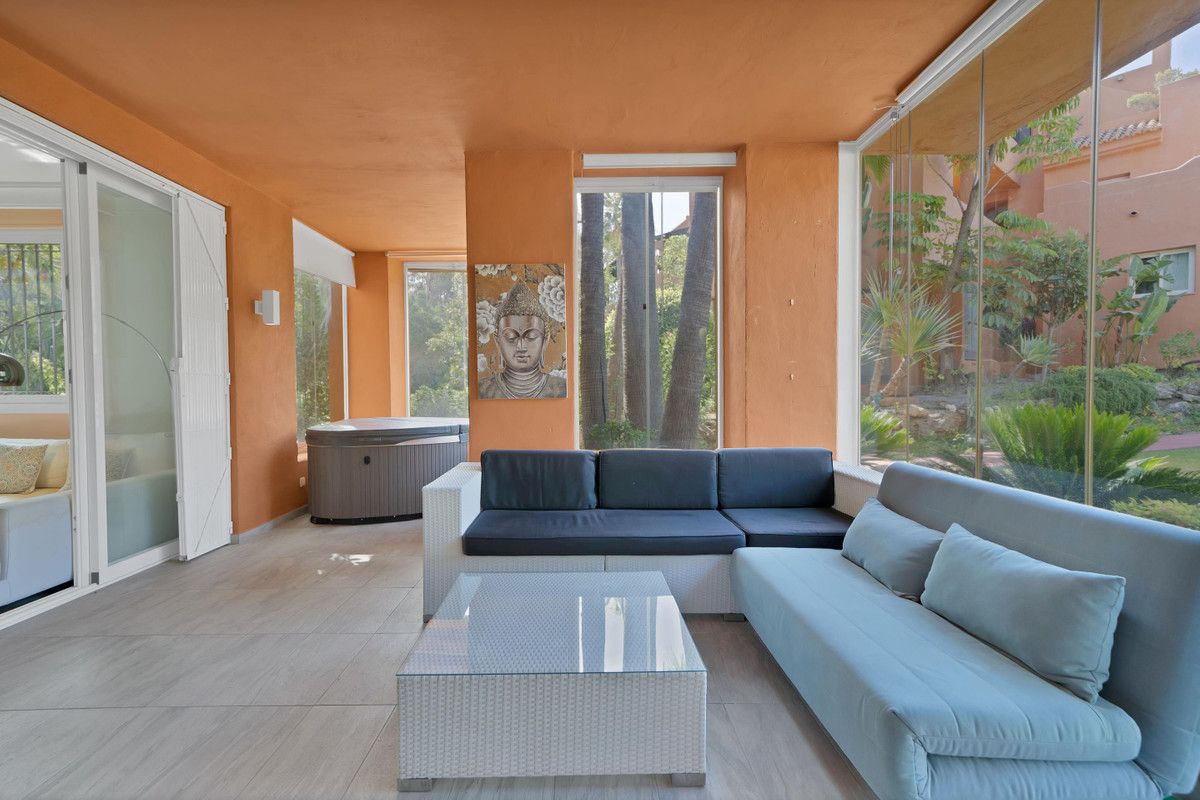 3 Bed Apartment for sale in Marbella Costa Del Sol, Málaga, Spain