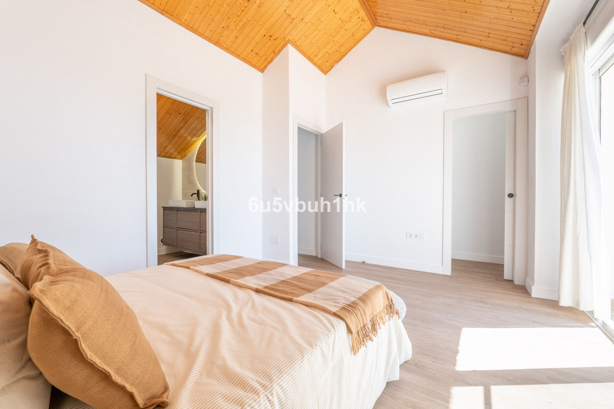 3 Bed Townhouse for sale in Torreblanca Costa Del Sol, Málaga, Spain
