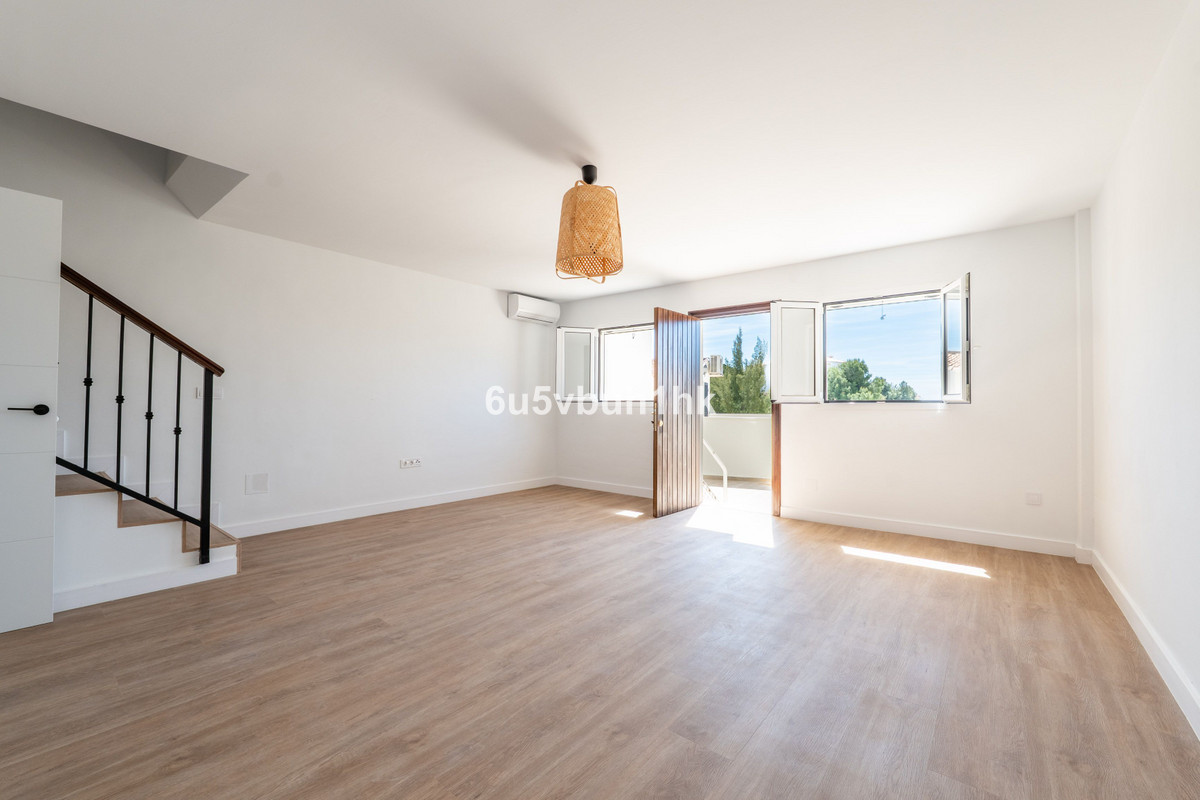 3 Bed Townhouse for sale in Torreblanca Costa Del Sol, Málaga, Spain