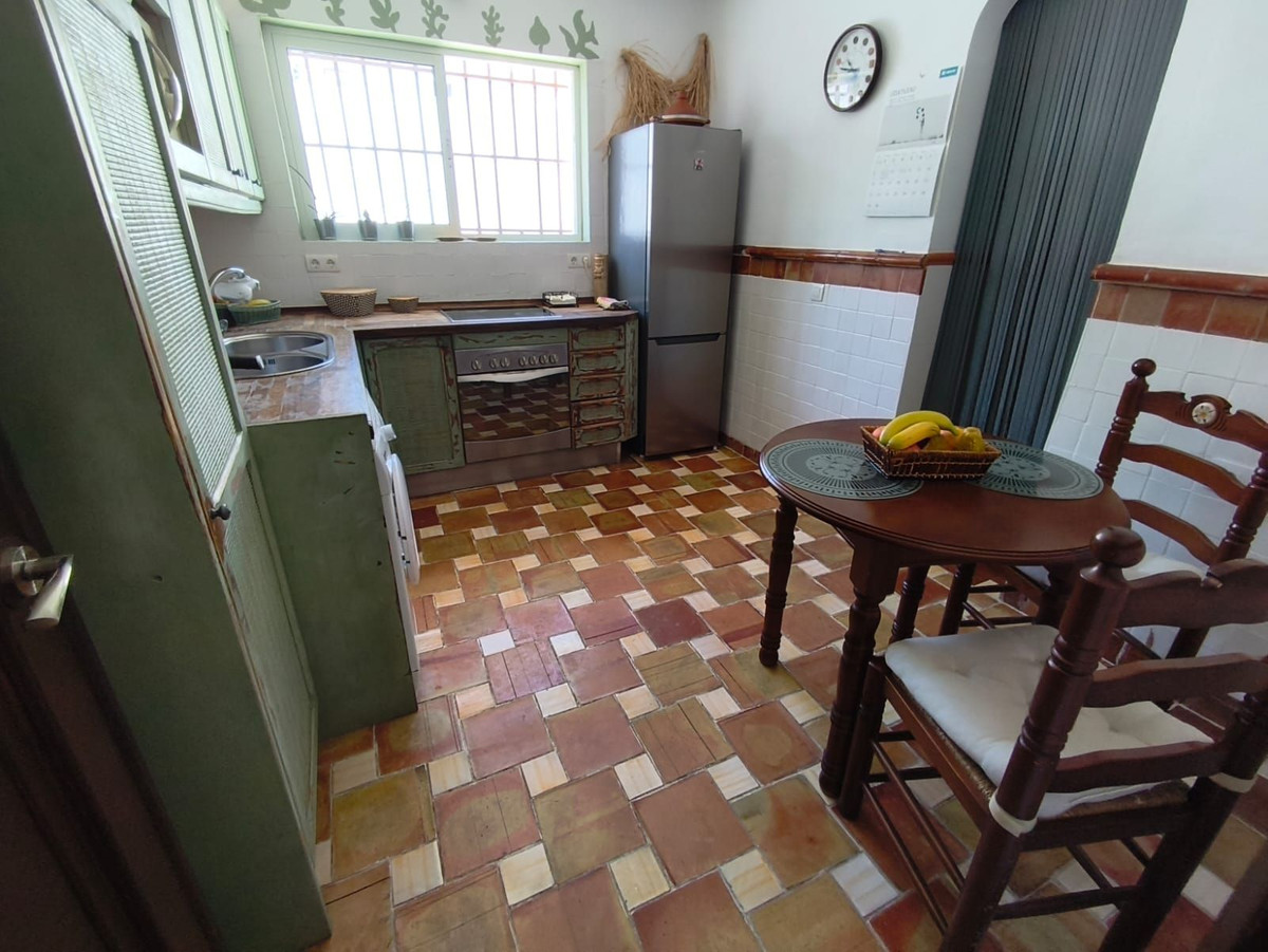 Se vende Villa - Chalet de 3 dormitorios en Costa Del Sol, Málaga, España
