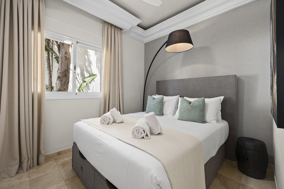 Se vende Villa - Chalet de 8 dormitorios en Costa Del Sol, Málaga, España