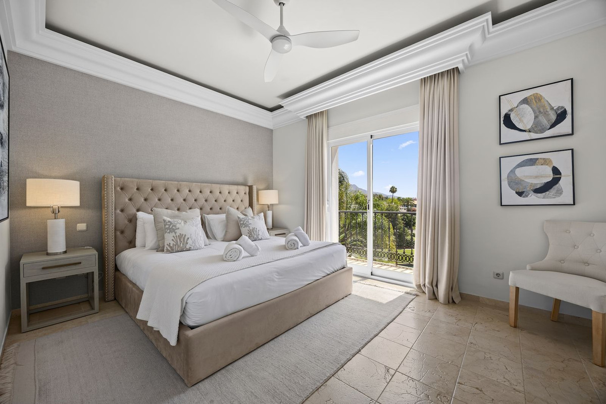 Se vende Villa - Chalet de 8 dormitorios en Costa Del Sol, Málaga, España