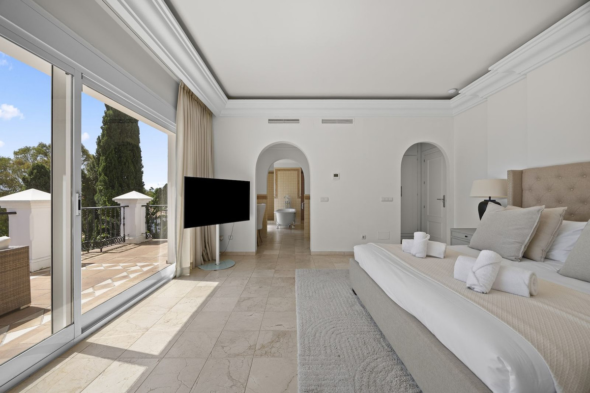 Se vende Villa - Chalet de 8 dormitorios en Costa Del Sol, Málaga, España