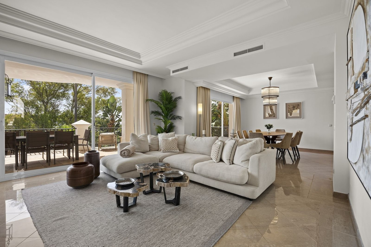 Se vende Villa - Chalet de 8 dormitorios en Costa Del Sol, Málaga, España
