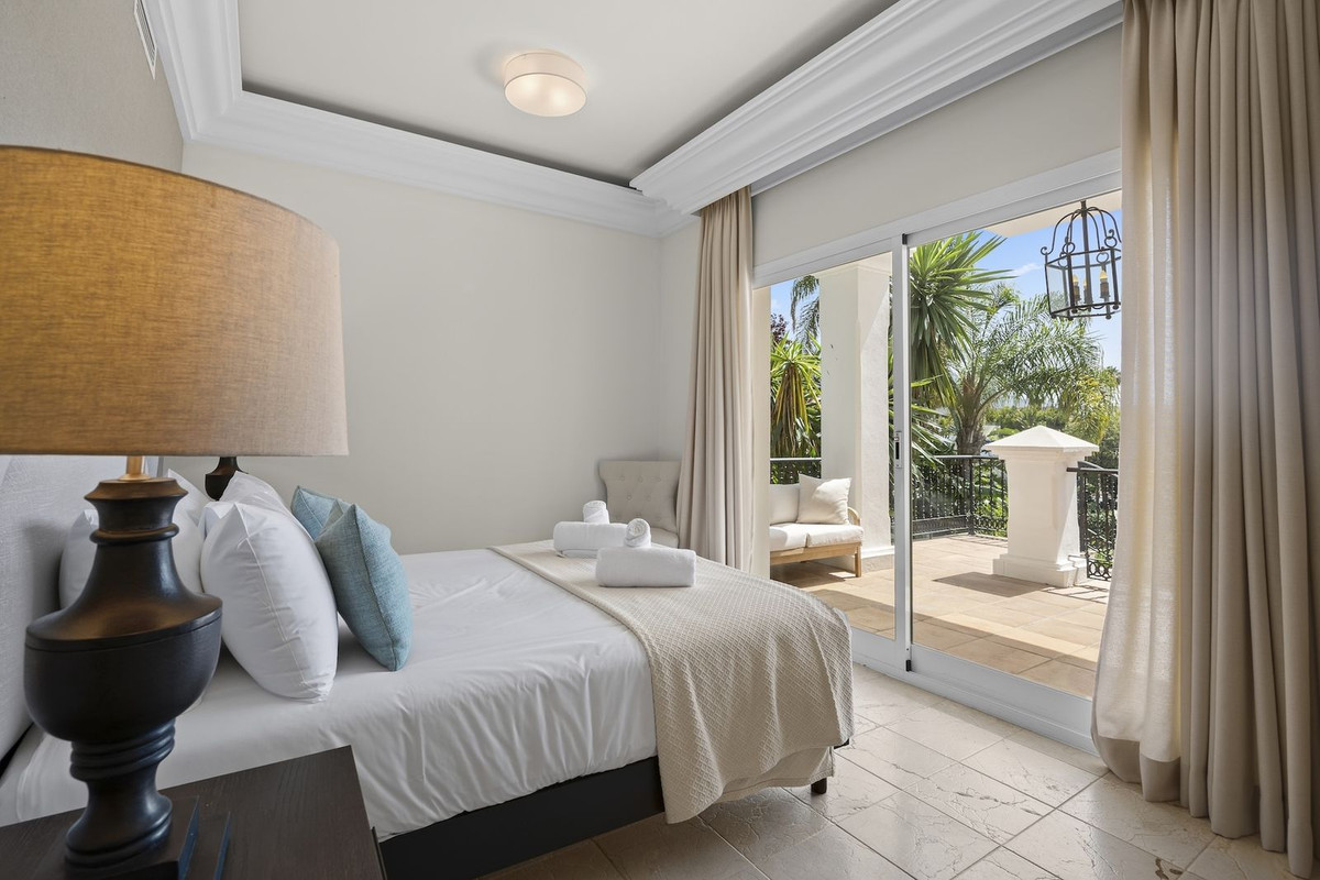 Se vende Villa - Chalet de 8 dormitorios en Costa Del Sol, Málaga, España