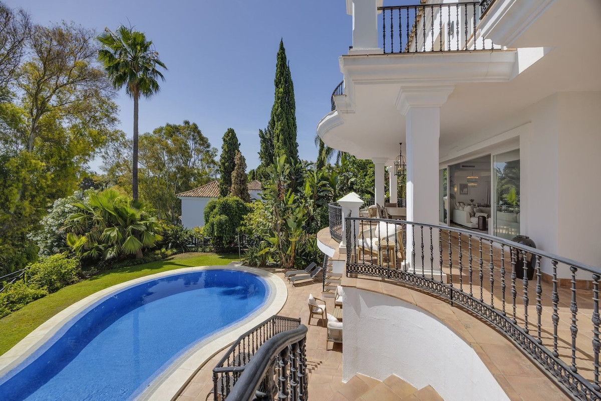 Se vende Villa - Chalet de 8 dormitorios en Costa Del Sol, Málaga, España