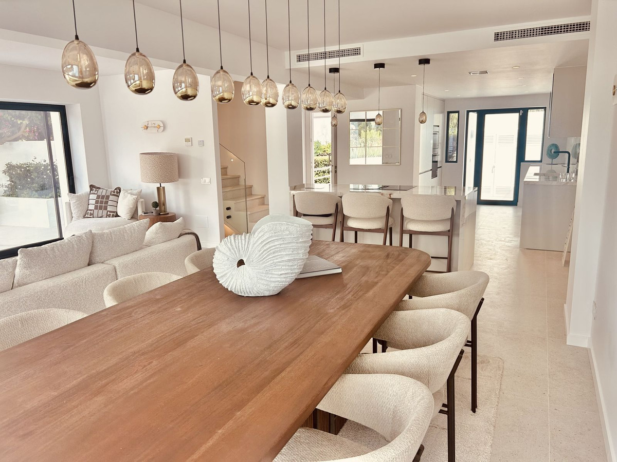 Se vende Adosada de 4 dormitorios en Costa Del Sol, Málaga, España
