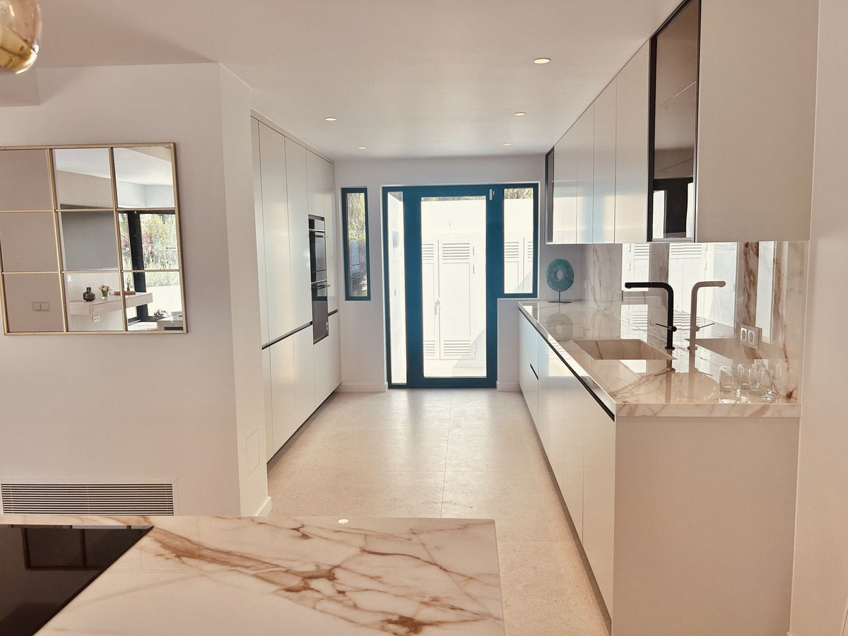 Se vende Adosada de 4 dormitorios en Costa Del Sol, Málaga, España
