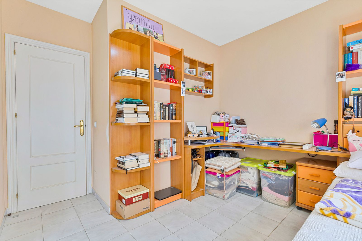 Se vende Pareada de 4 dormitorios en Costa Del Sol, Málaga, España