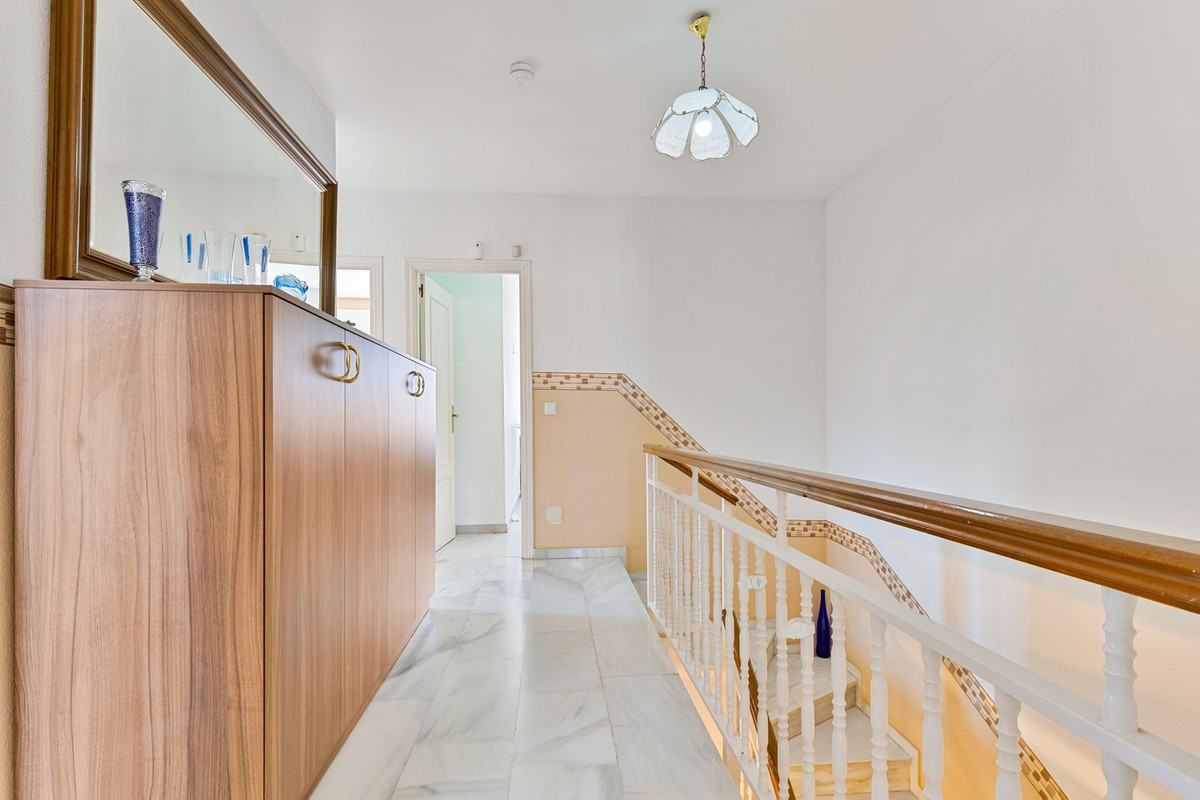 Se vende Pareada de 4 dormitorios en Costa Del Sol, Málaga, España