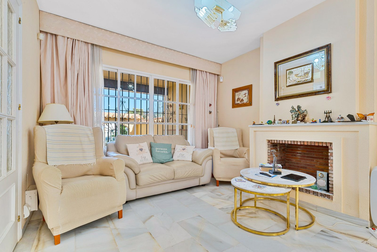 Se vende Pareada de 4 dormitorios en Costa Del Sol, Málaga, España