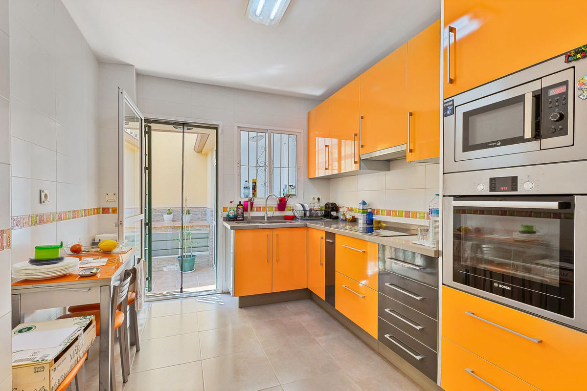 Se vende Pareada de 4 dormitorios en Costa Del Sol, Málaga, España