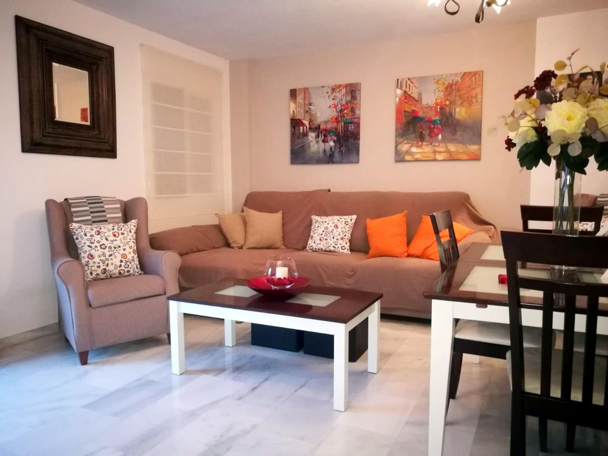 4 Bed Apartment for sale in Estacion De Cartama Costa Del Sol, Málaga, Spain