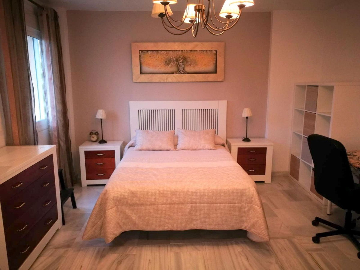 4 Bed Apartment for sale in Estacion De Cartama Costa Del Sol, Málaga, Spain