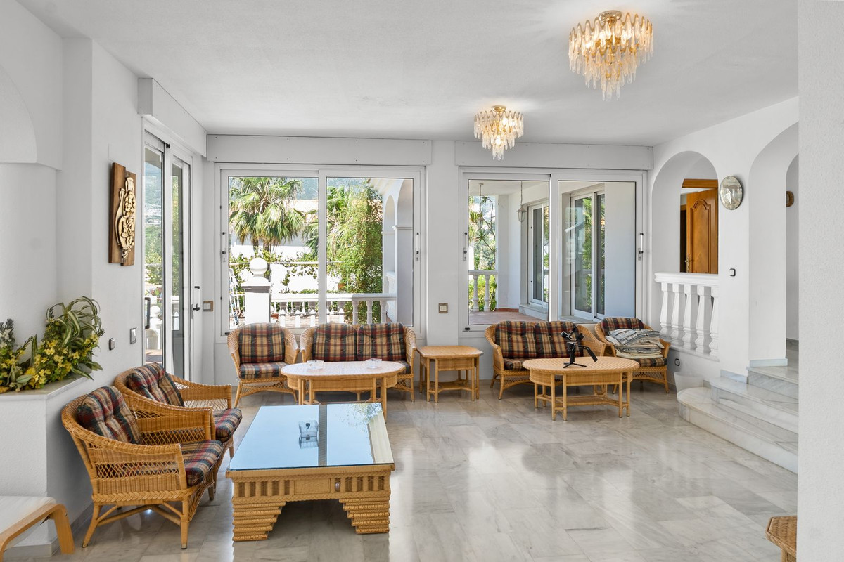 5 Bed Townhouse for sale in Torrequebrada Costa Del Sol, Málaga, Spain