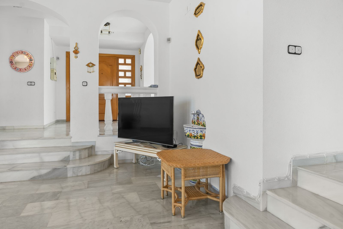5 Bed Townhouse for sale in Torrequebrada Costa Del Sol, Málaga, Spain