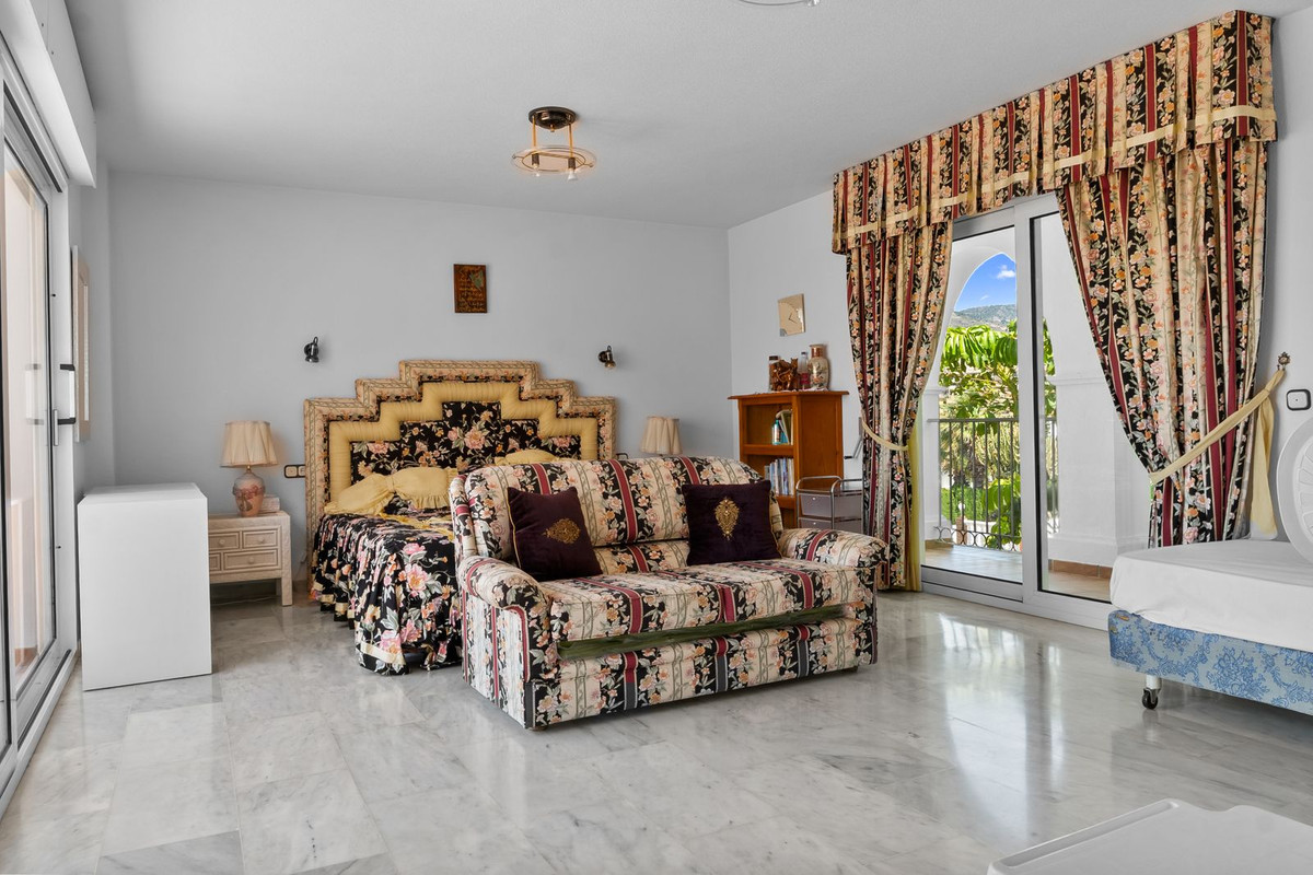 5 Bed Townhouse for sale in Torrequebrada Costa Del Sol, Málaga, Spain