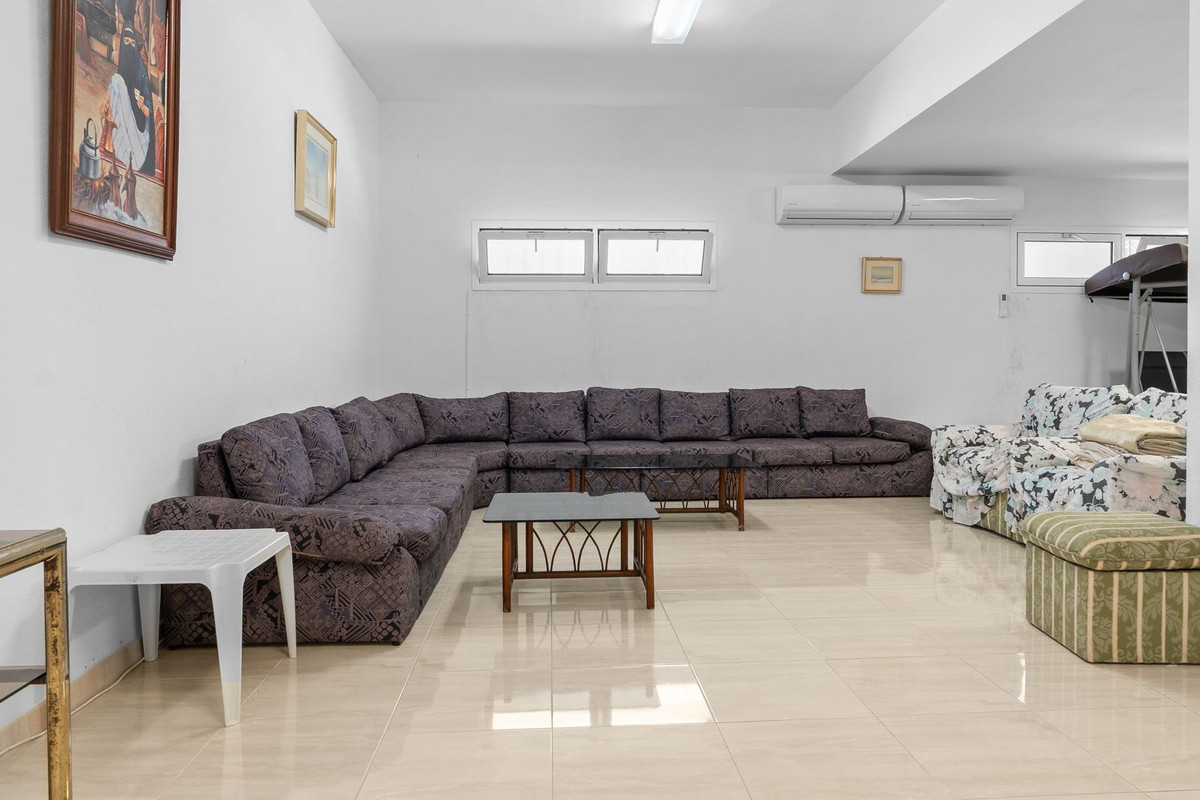 5 Bed Townhouse for sale in Torrequebrada Costa Del Sol, Málaga, Spain